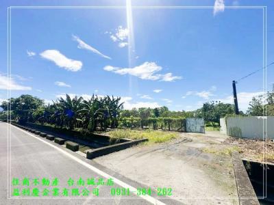 旗山有水有電方正農地0931384262視意圖